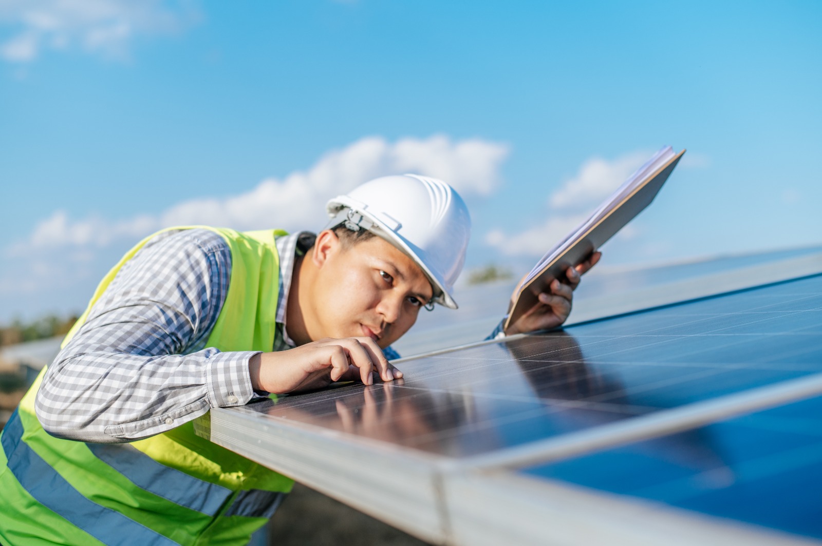 Leia mais sobre o artigo CUIDADO COM MÓDULOS FOTOVOLTAICOS FALSIFICADOS!